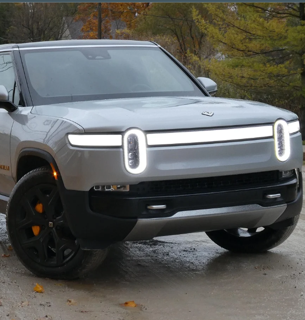 rivian r1s